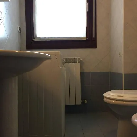 Cozy With Balcony-beahost *